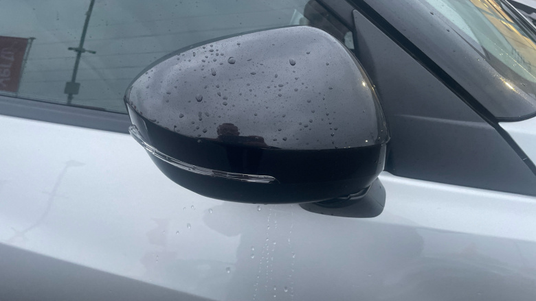 Nissan Juke 1.0 DiG-T 114 Tekna 5dr DCT Petrol Hatchback